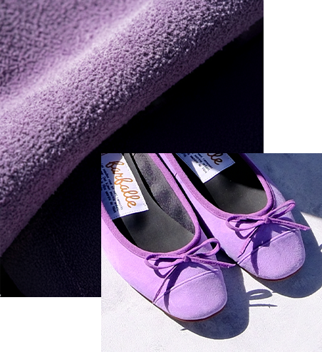 アッパーに使用した驚くほど柔らかくしなやかな本革シープスキンは、「本革の靴は足に馴染むまで硬くて疲れる」そんなイメージを鮮やかに覆します。