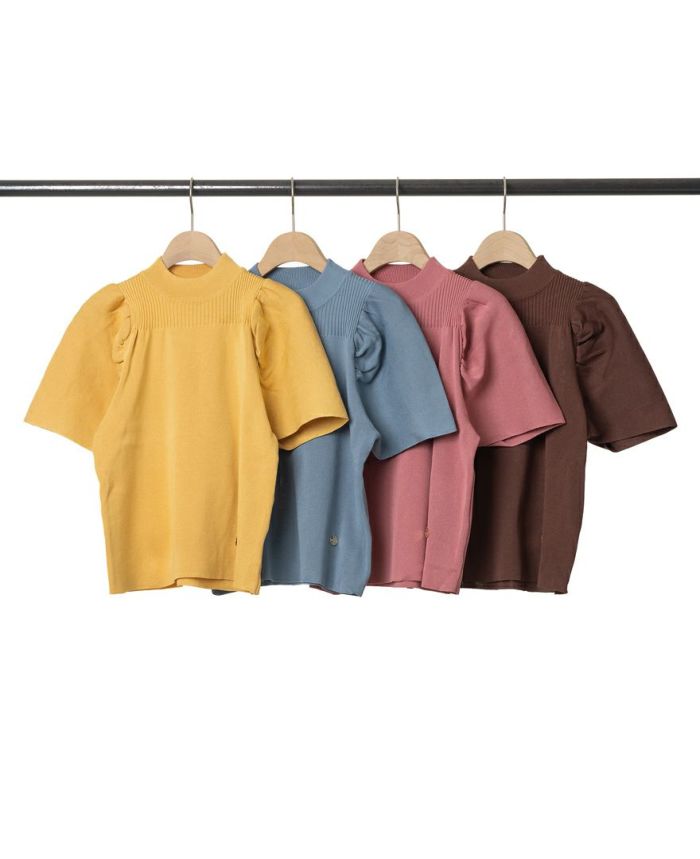 TRECODEのパフスリーブニット