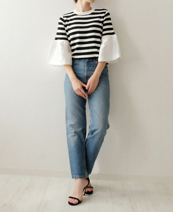 TRECODEのラッパ袖プルオーバー