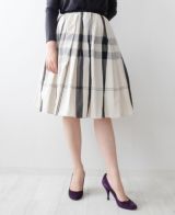 トレコード(TRECODE)黒ゴムフレアスカートモノトーンチェック柄ホワイトカラーロング丈