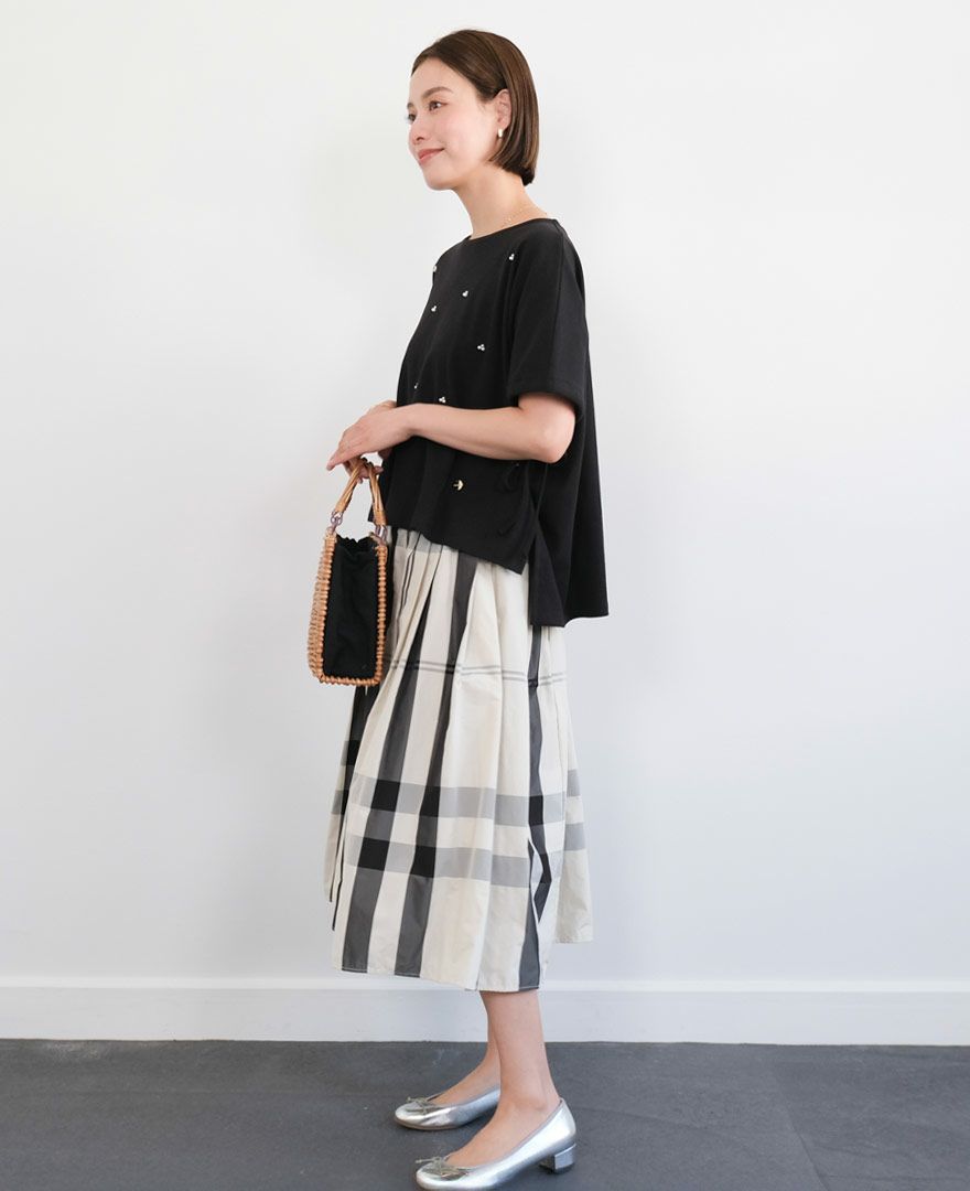 トレコード(TRECODE)黒ゴムフレアスカートモノトーンチェック柄ホワイトカラーマキシ丈