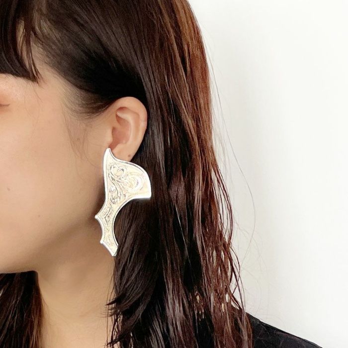 TOGA PULLA/motif earrings