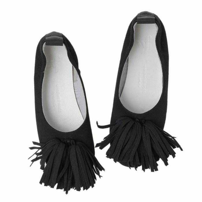 ふさふさタッセルが楽しいラウンドトゥフラットパンプス「穂 -minori-」ブラック