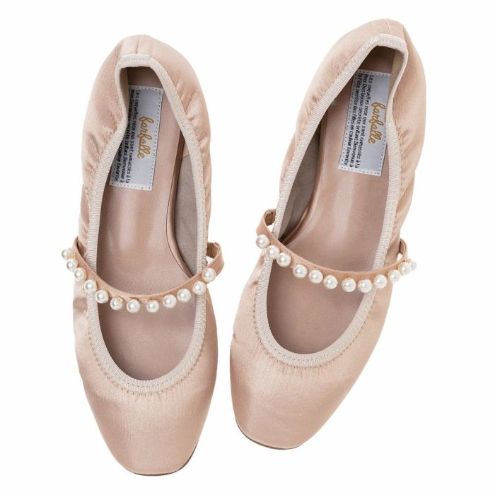 perle（ペルル） パールストラップが可憐なスクエアトゥバレエシューズ