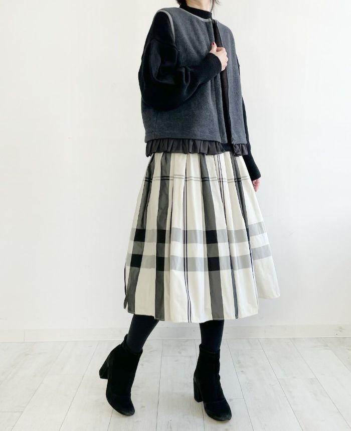 神戸・山の手スカートと相性が良い着丈にデザイン