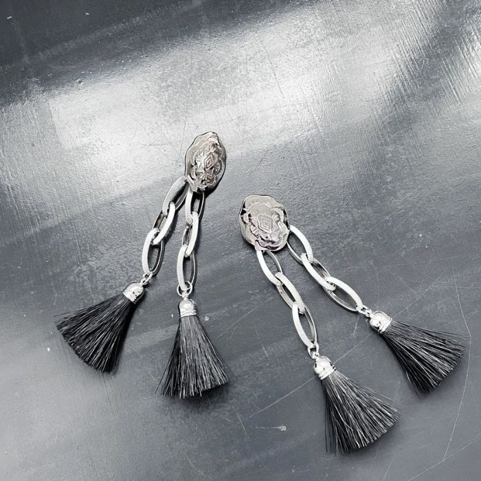 TOGA PULLA/chain fringe earrings