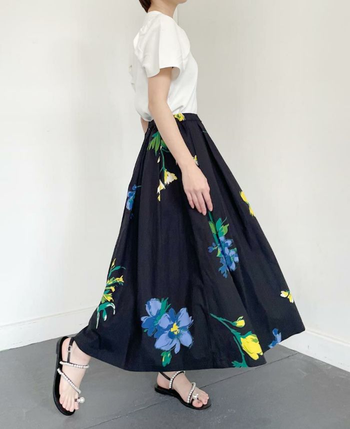TRECODEの花柄コットンスカート