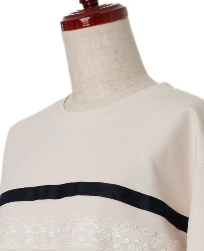 TRECODEのフロントテープレースTシャツ