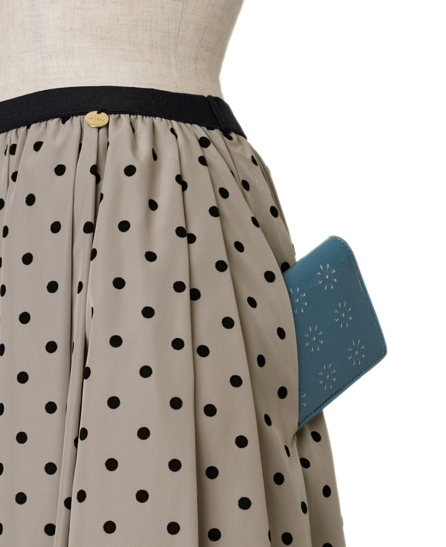 神戸・山の手フロッキードット柄スカート グレージュ商品詳細