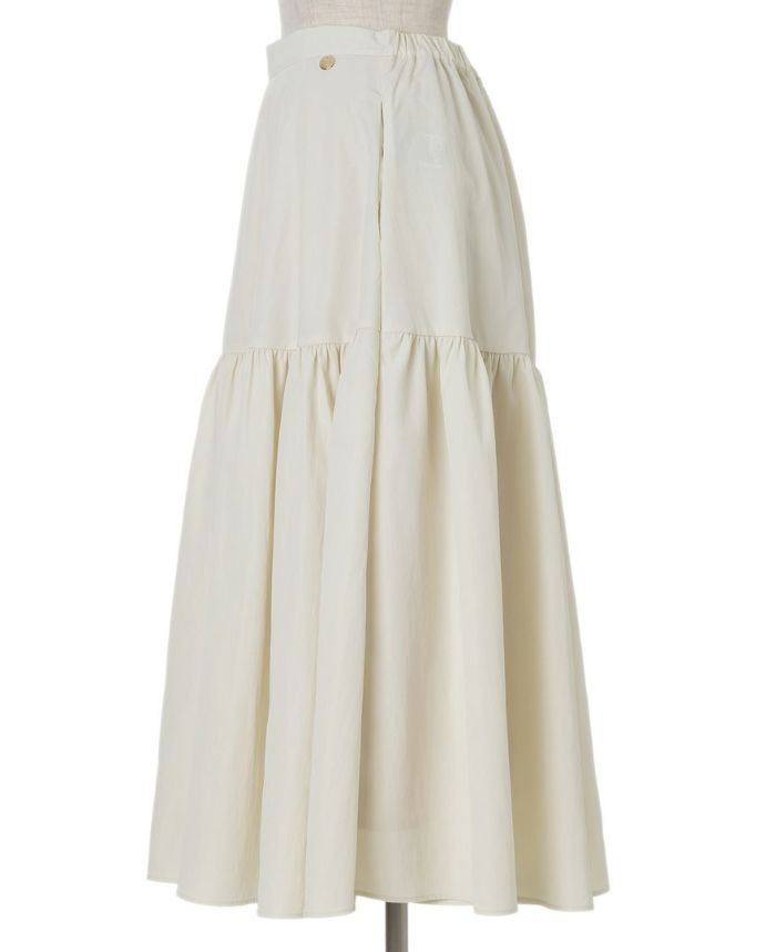 トレコード(TRECODE)裾フレアスカート、ふんわりシルエットで気になるとろこをカバーしてくれます。