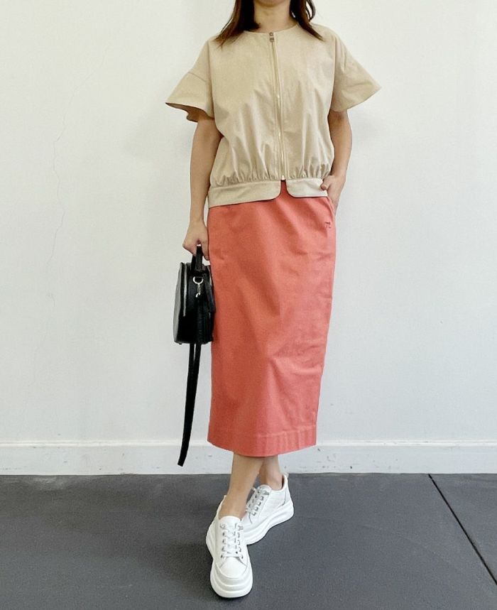 トレコード(TRECODE)フリル袖ブルゾン、ベストにもなる2WAY仕様。