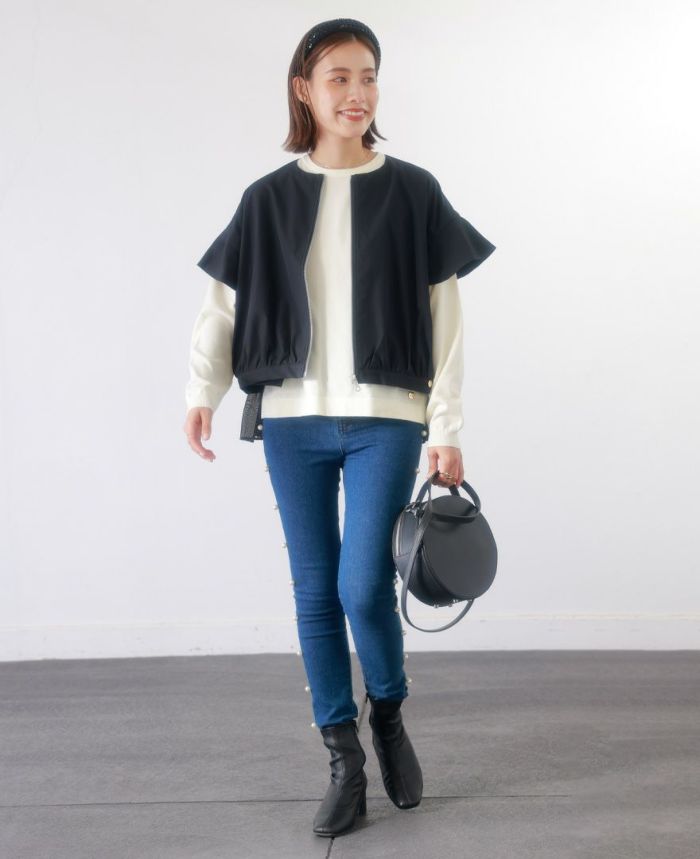 トレコード(TRECODE)フリル袖ブルゾン、ベストにもなる2WAY仕様。