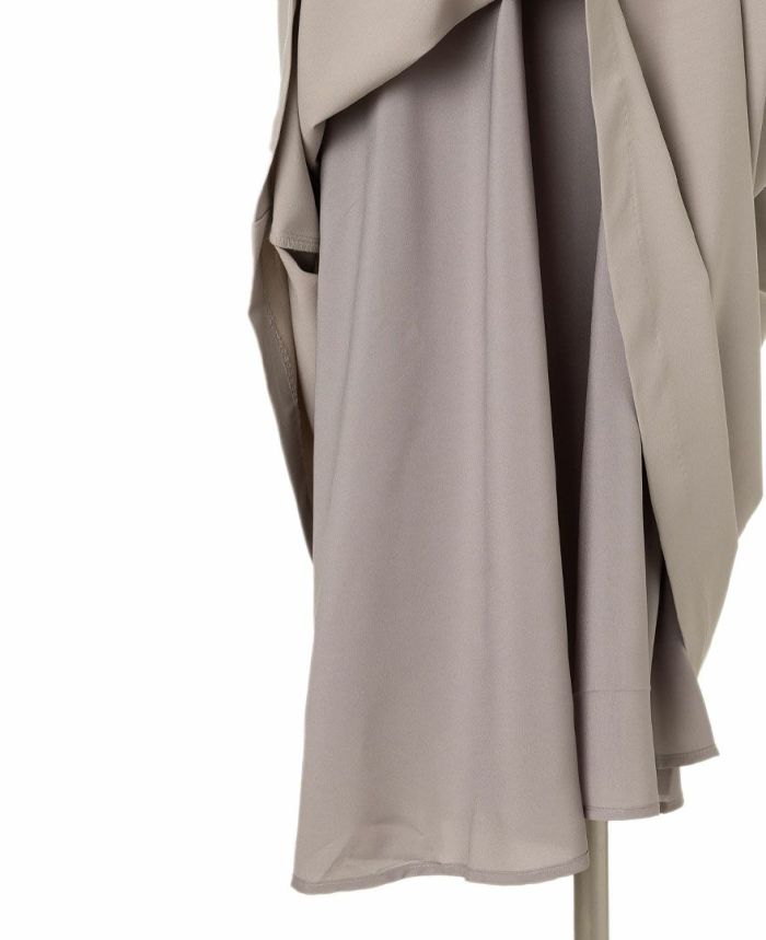 トレコード(TRECODE)フリルジャンパースカート、裏地付で透けるのを防止。