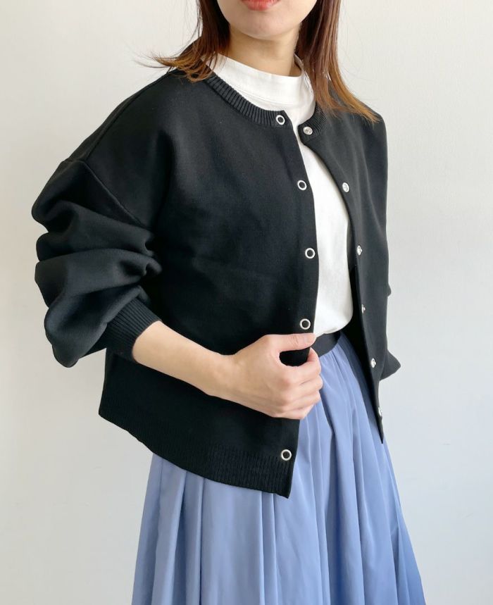 トレコード(TRECODE)2WAYニットダンボールカーディガン、着回し抜群のブラックカラー。