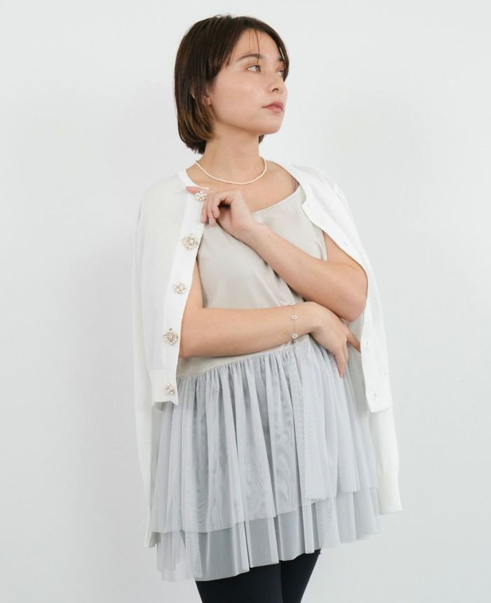 トレコード(TRECODE)華やかなビジューが可愛いビジューカーディガン
