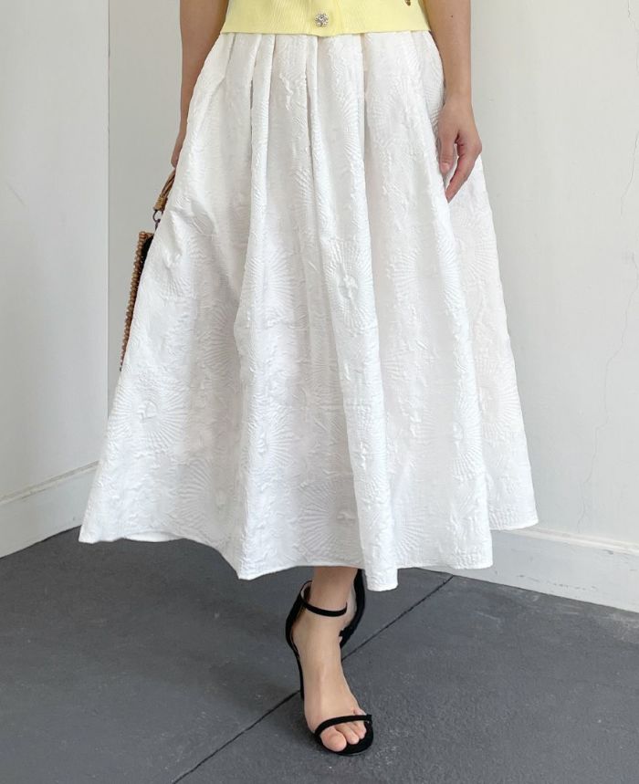 トレコード(TRECODE)立体感のある素材感が可愛い神戸・山の手エンボススカート、涼し気な素材感で夏場にもおススメです。