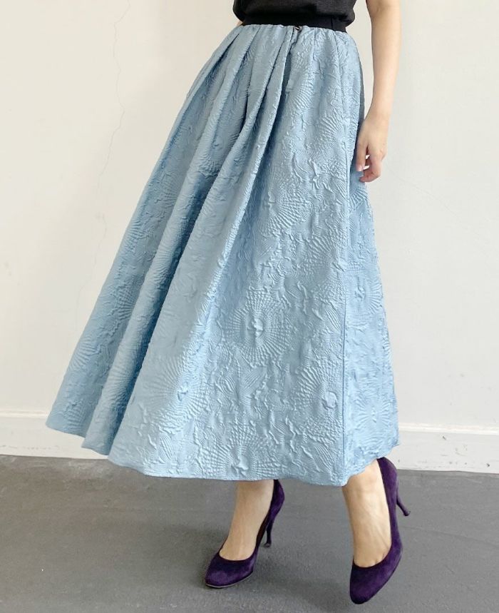 トレコード(TRECODE)立体感のある素材感が可愛い神戸・山の手エンボススカート、涼し気な素材感で夏場にもおススメです。
