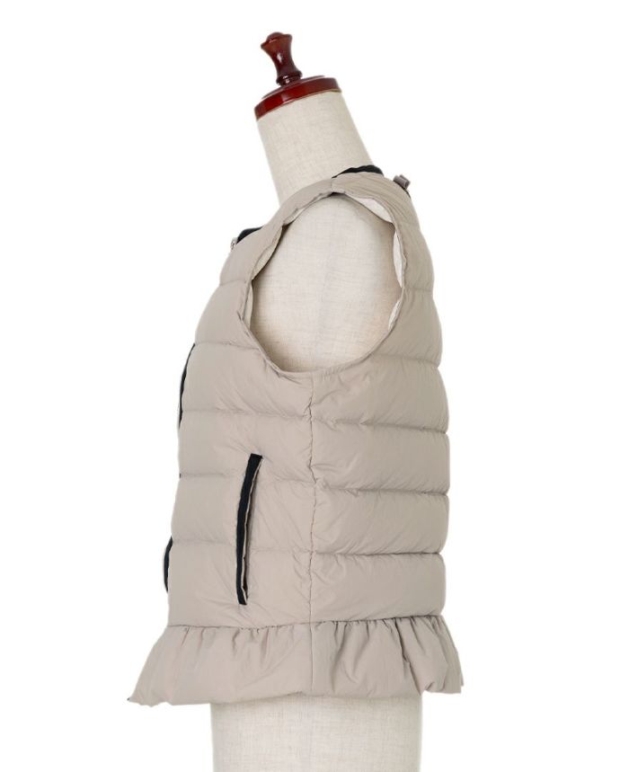 TRECODE トレコード ベストにもライナーにも使えるあったか大人可愛いペプラムライトベスト