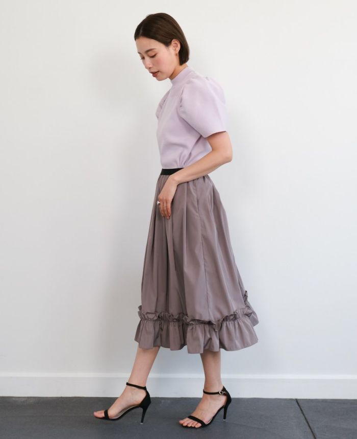 25年春夏の新作神戸・山の手スカート裾フリルのミモレ丈グレージュ