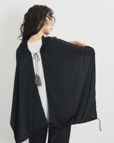 CLOCHE(クロッシェ)ケープニット ジップ ケープ　 チャコール CLOCHE(クロッシェ)ケープニット ジップ ケープ チャコール 大人