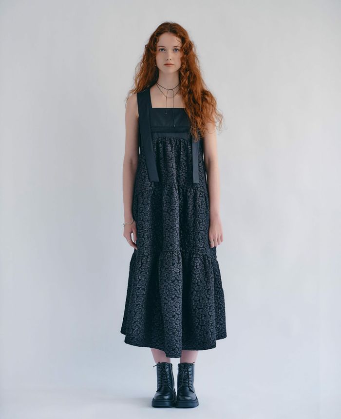 モデル着用：ティアードワンピース/cloudy clouds