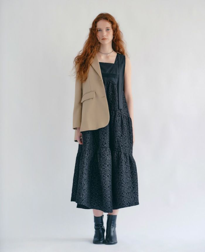 ティアードワンピース/cloudy cloudsとジャケット合わせの着用イメージ