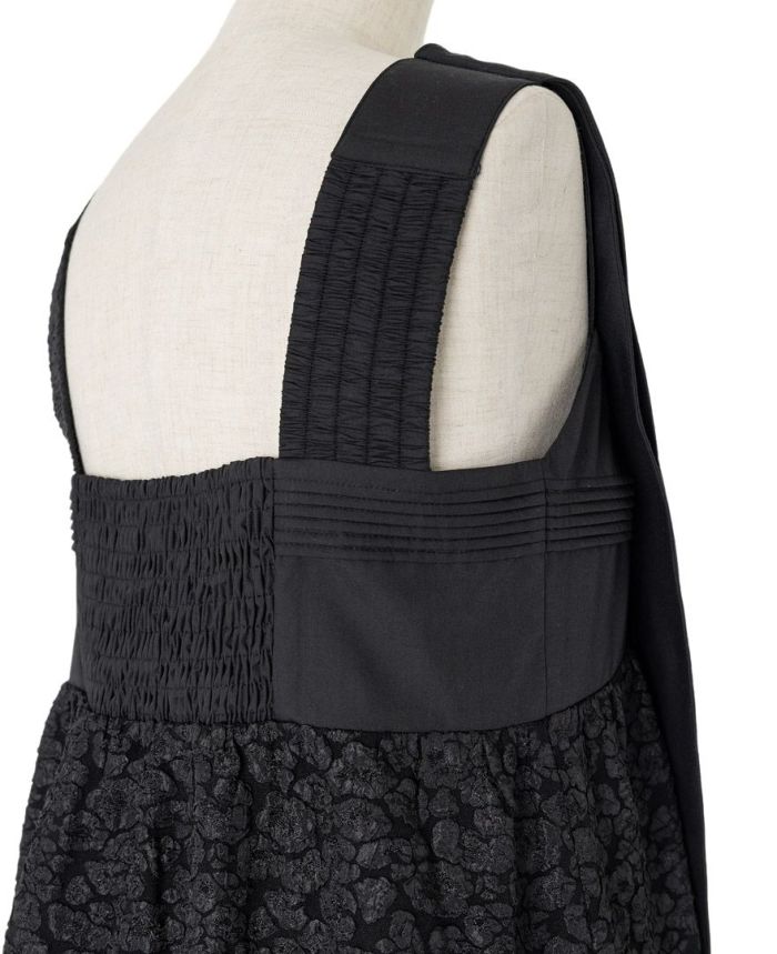  ティアードワンピース/cloudy cloudsの背中アップ