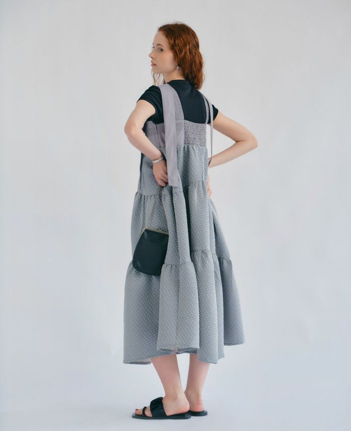 モデル着用：ティアードワンピース/water drop