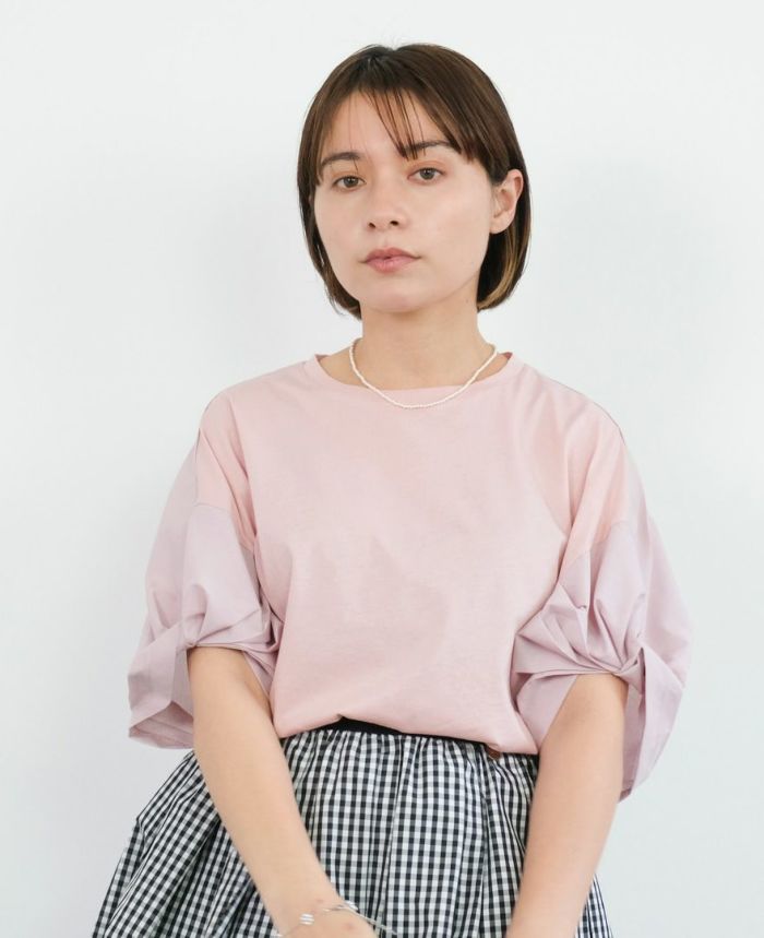 ねじり袖Tシャツピンクの着用画像