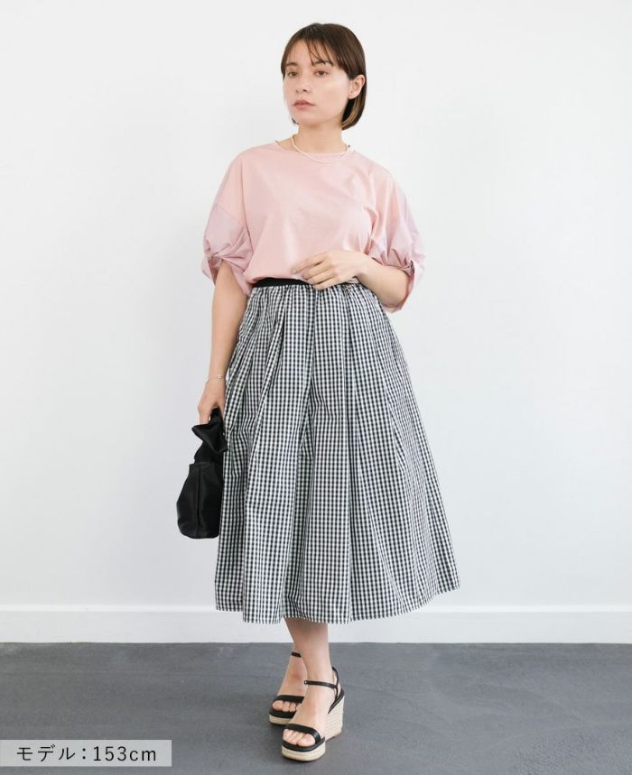 ねじり袖Tシャツピンクの着用画像