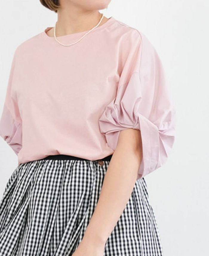 ねじり袖Tシャツピンクの着用画像
