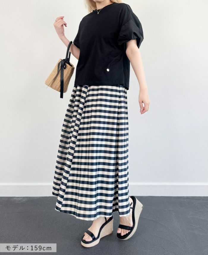 ねじり袖Tシャツブラックの着用画像