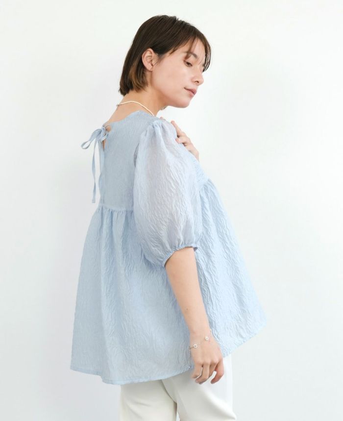 エンボスチュニックブルーの着用画像