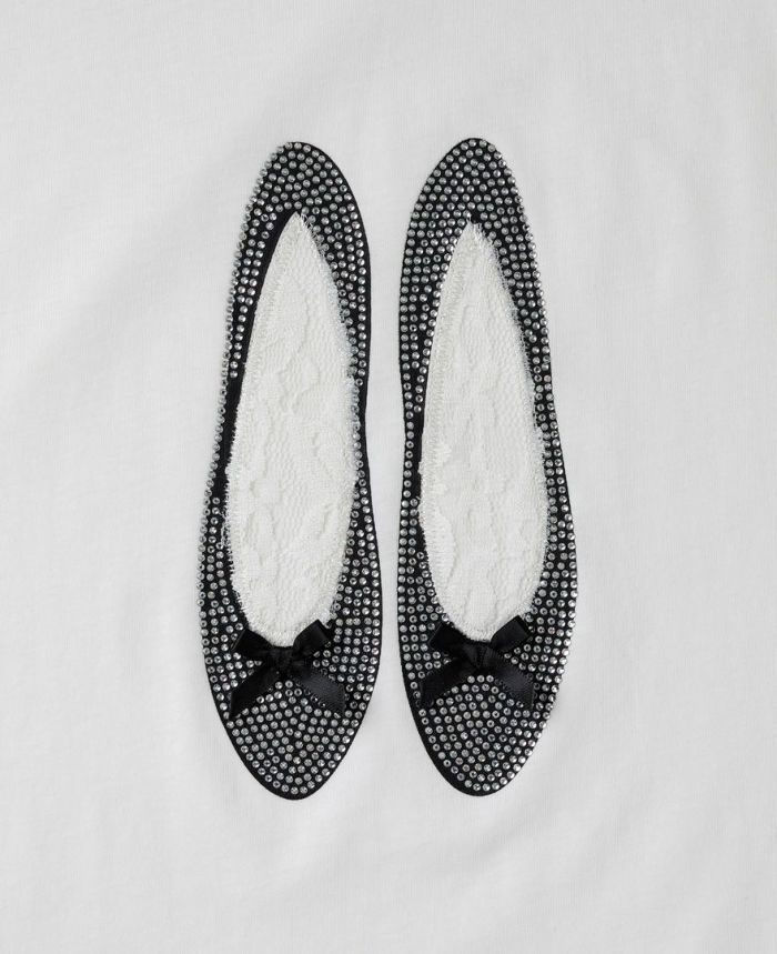 バレエシューズモチーフTシャツホワイトのバレエシューズモチーフ部分詳細画像