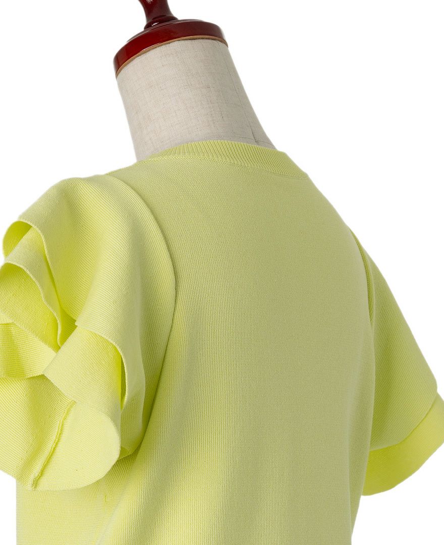 袖フリルニットイエローの肩部分詳細画像